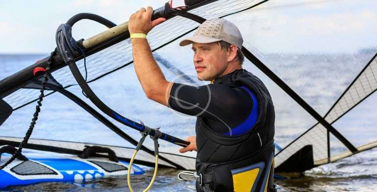 The 10 Golden Rules of Water Safety: Essential Tips for Paddlers